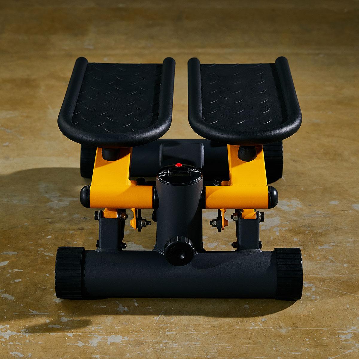 EnerGym LIFT 高強度ステアクライマー 正面