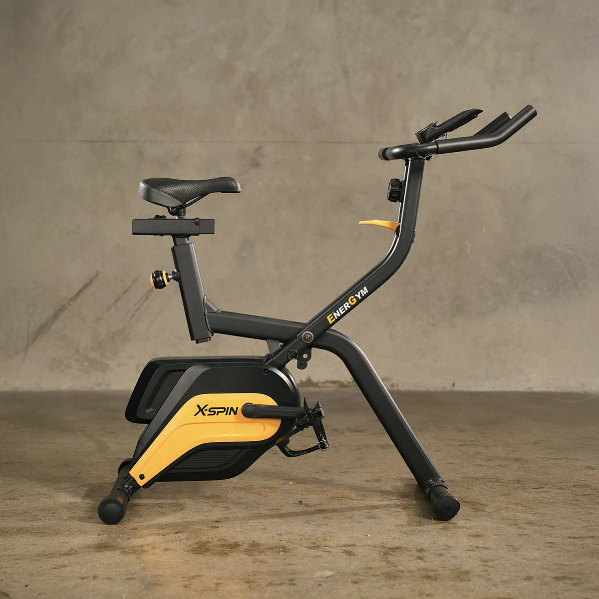 Energym X-SPIN 折りたたみ式スピンバイク 側面