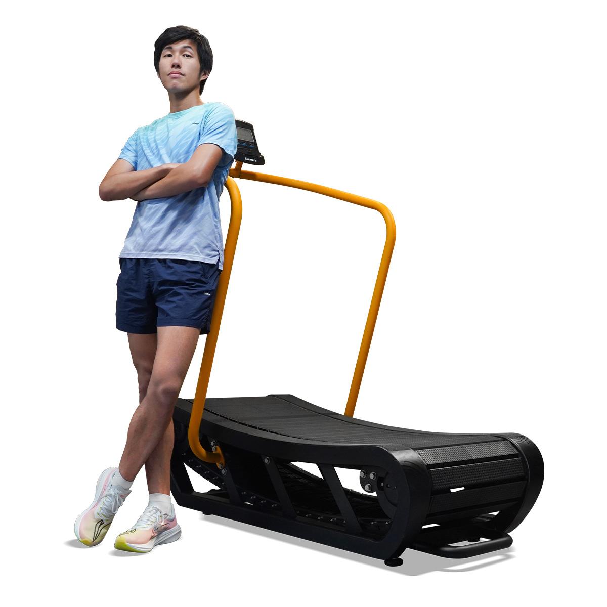 EnerGym TANK 自走式トレッドミル 商品全体 白背景
